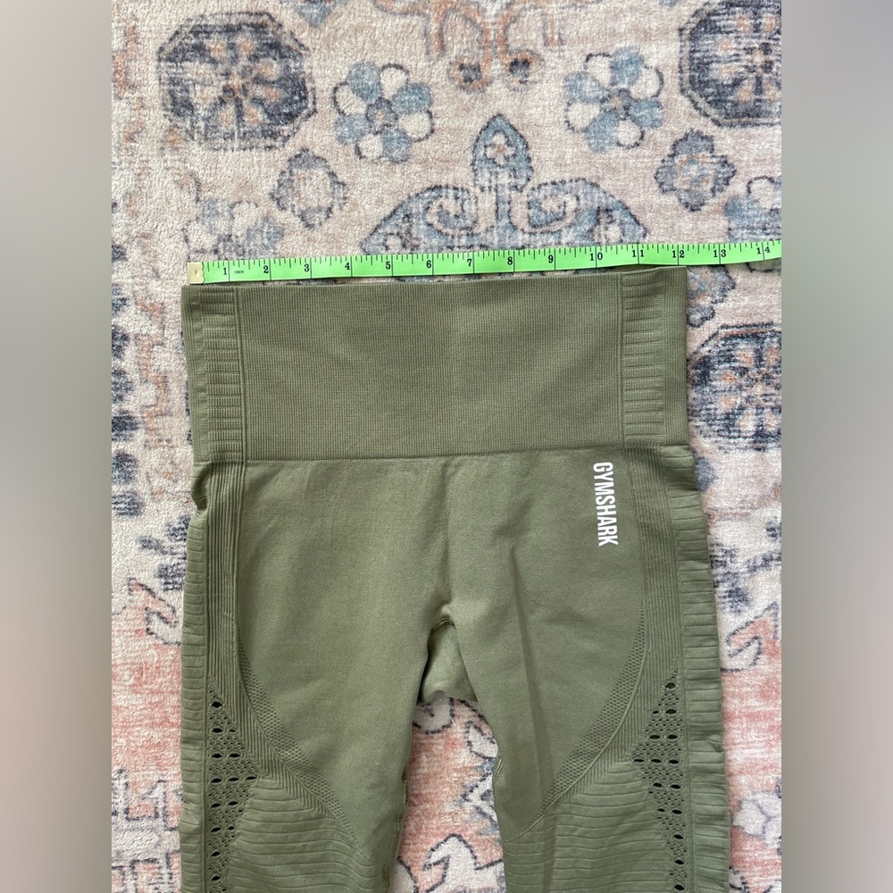 Gymshark Olive Green Active Gym Workout Sculpting Cropped Leggings Women Small - Picture 3 of 4